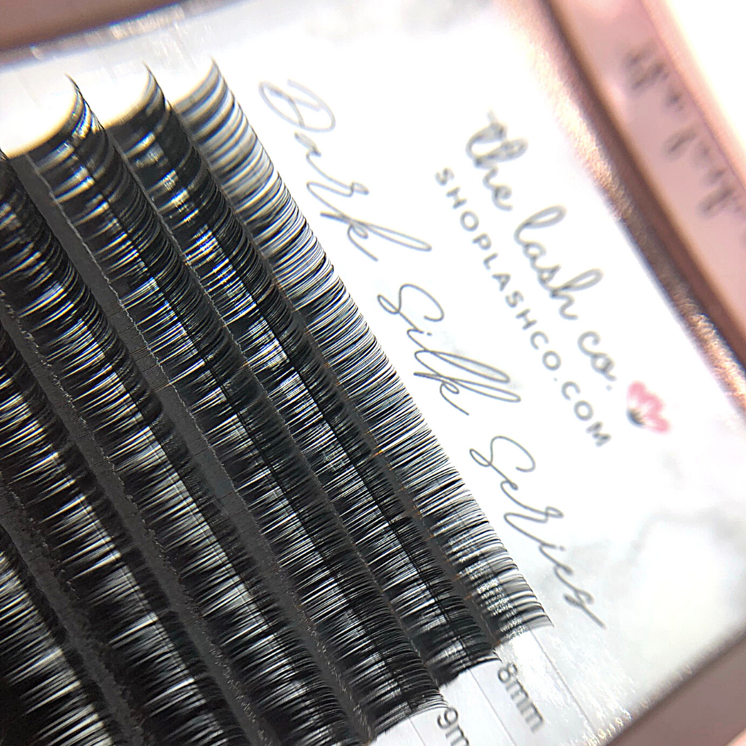 Natural Eyelashes Extensions