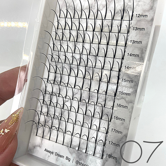 Premade Spike Lashes - .07 Diameter